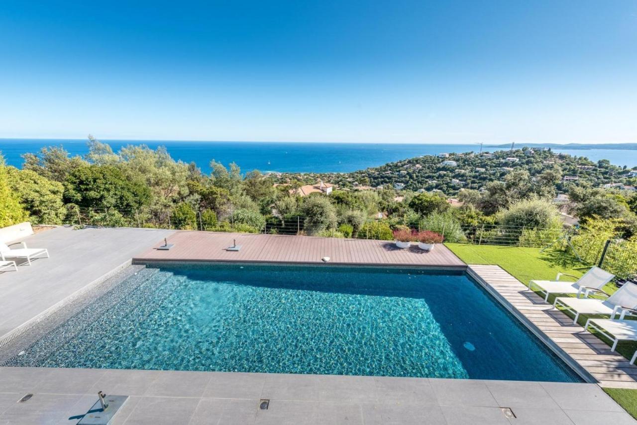 Vue Panoramique Sur La Baie De St Tropez Villa Les Issambres Exteriör bild